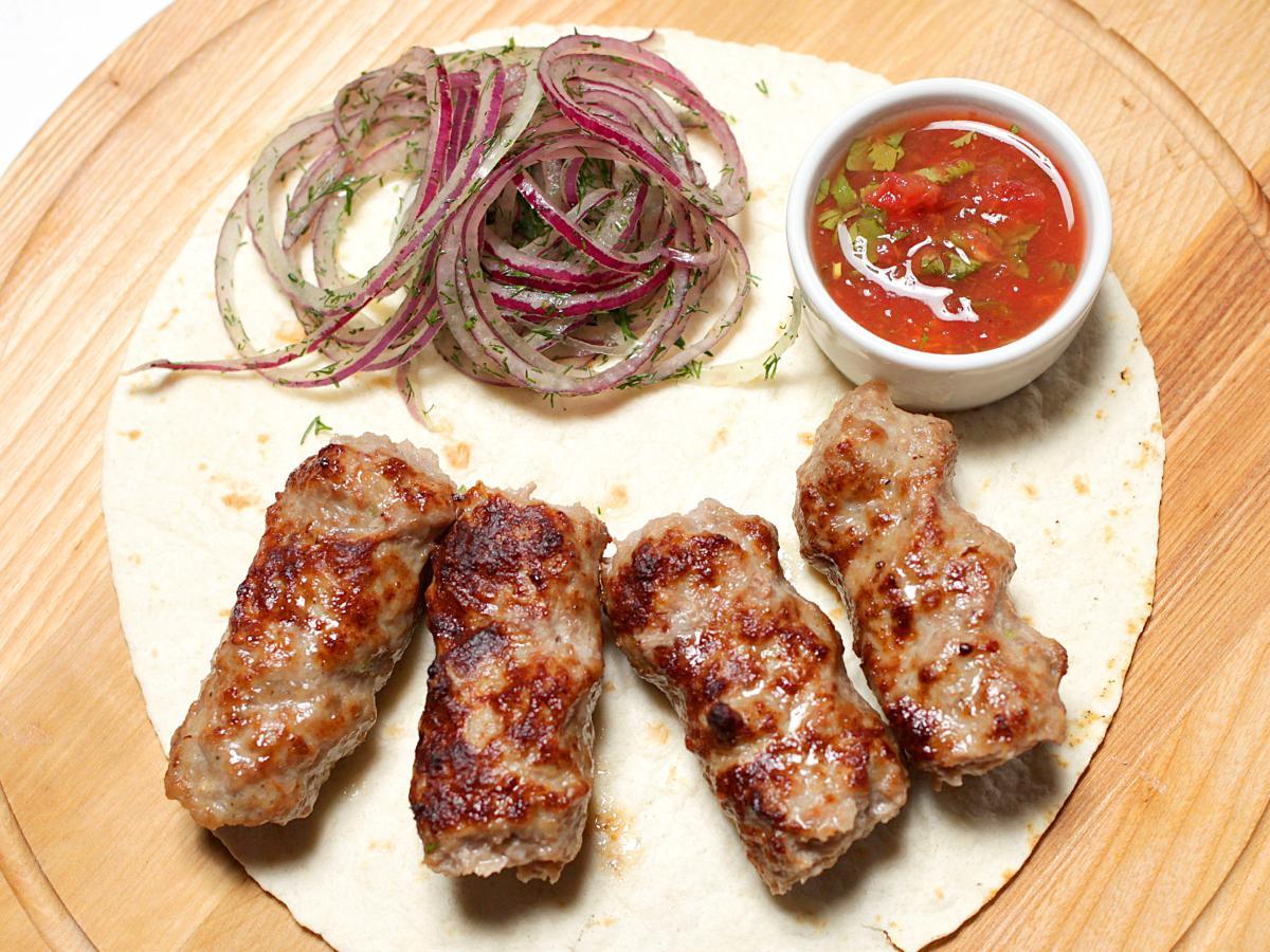 Люля-кебаб из телятины Lula-kebab from veal - Поместье-Галс